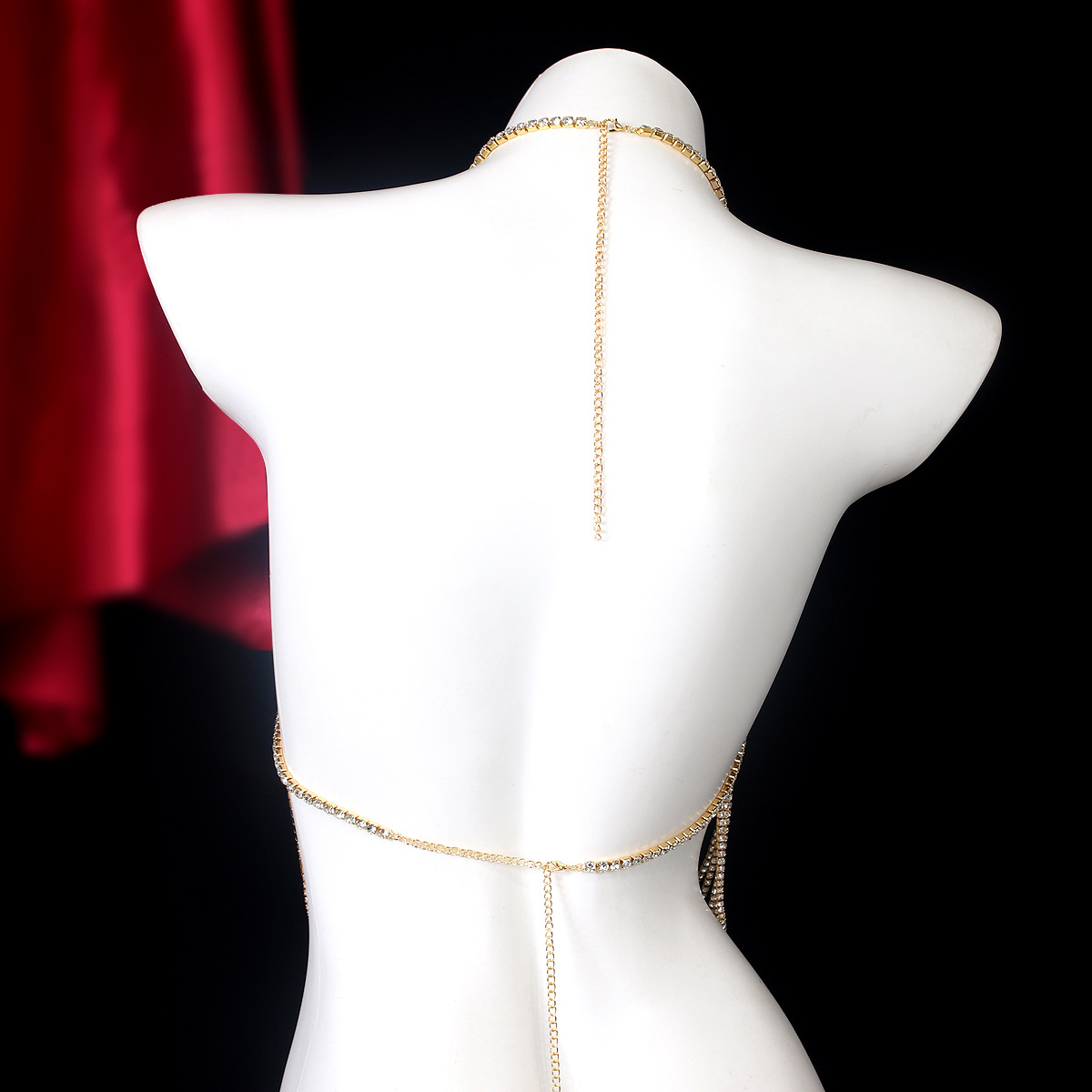 سلسلة صدر بحجر الراين مع شرابا - مراجعة Body Jewelry Retainers وسعره