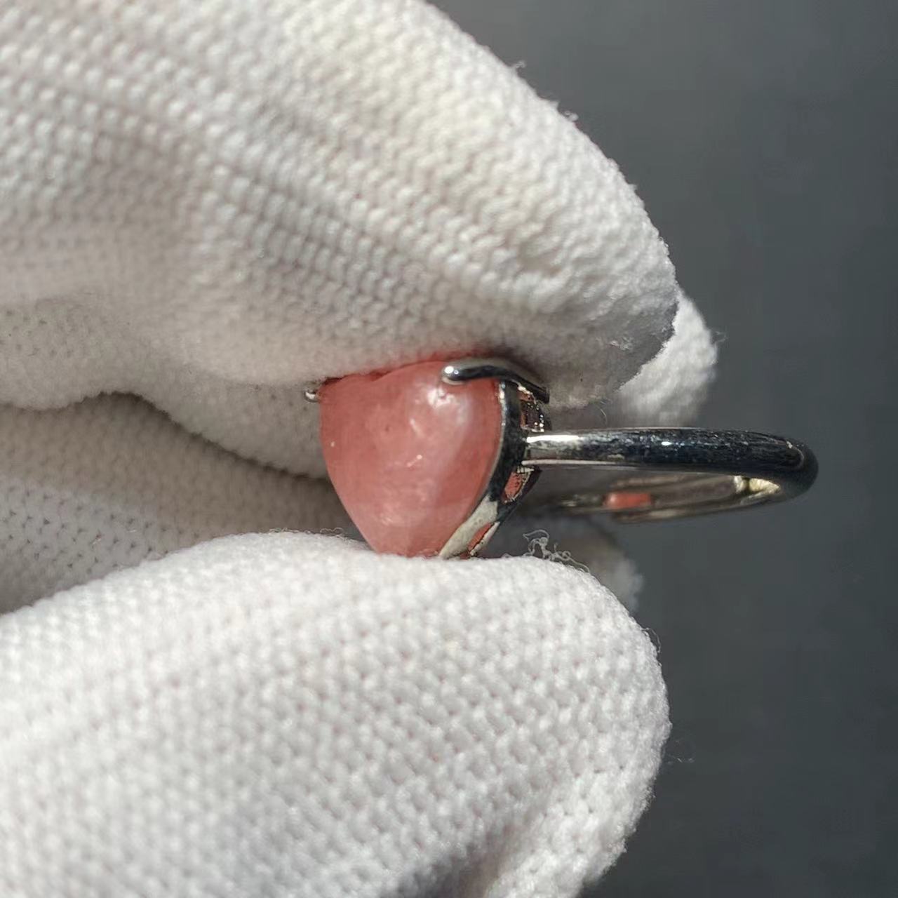 القلب الطبيعي الرودوكروسيت خات - مراجعة Body Jewelry High Quality وسعره